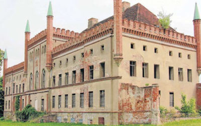 Jetzt geht’s dem Schloss an die Dachbalken