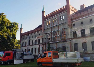 Schloss Broock wird eingerüstet