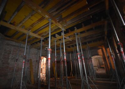 Aufbau der Schalung im Gartensaal