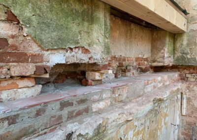 Herstellung der Auflagertaschen für die Decke über der oberen Halle und des Festsaales