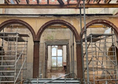 Aufbau der Schalung in der oberen Halle, für die Decke über dem ersten Obergeschoss