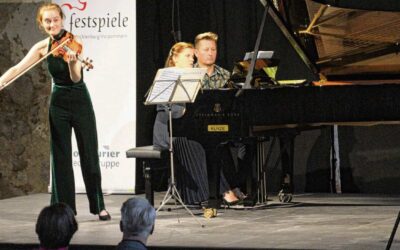 Spitzenmusik und Vogelgezwitscher: Ein Broocker Abend voller Premieren