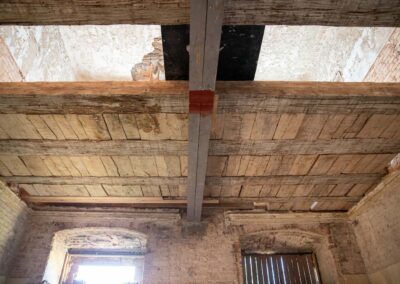 Restaurierung der letzten erhaltenen Vollholzdecke