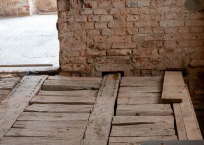 Restaurierung der letzten erhaltenen Vollholzdecke