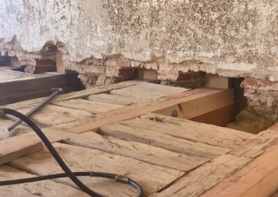 Restaurierung der letzten erhaltenen Vollholzdecke