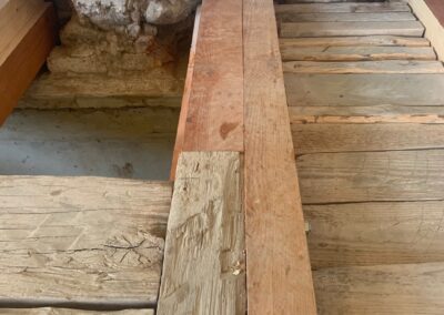 Restaurierung der letzten erhaltenen Vollholzdecke