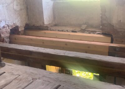 Restaurierung der letzten erhaltenen Vollholzdecke