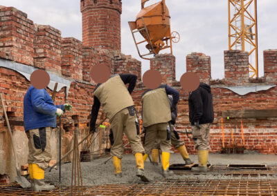 Die letzte Decke im Mitteltrakt hofseitig